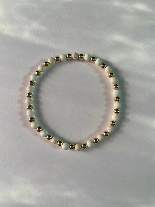 Roma Bracelet - Howlite